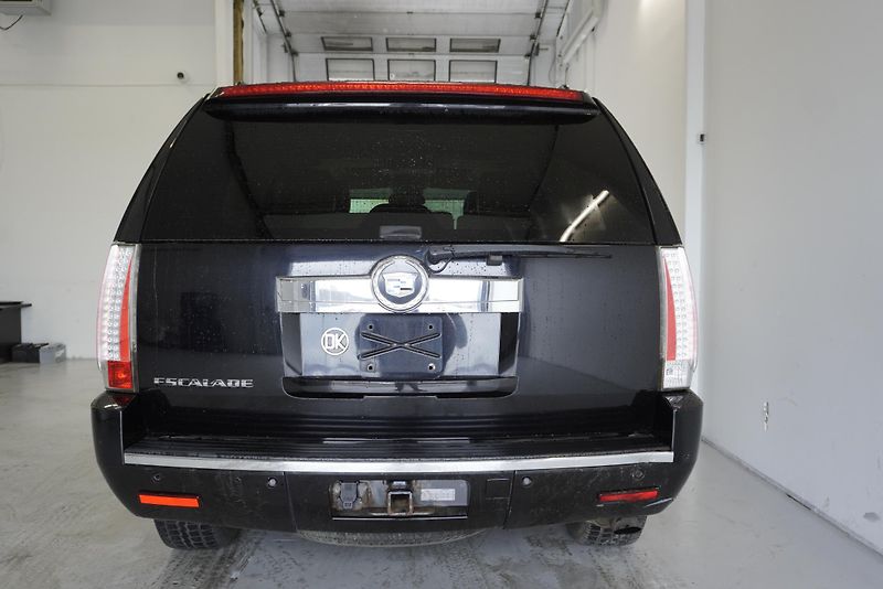 Cadillac Escalade 6,2I V8 4WD AUT. - fotka 6 z 32