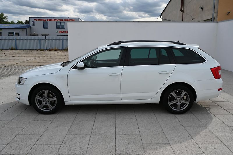 Škoda Octavia 1.6TDI 77KW Edition 4/2015 - fotka 8 z 39