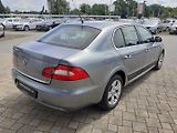 Škoda Superb (2009) 2.0 TDi  ČR - náhled 3