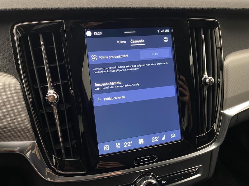 Volvo V90 T6 AWD RECHARGE DARK PLUS - fotka 55 z 58