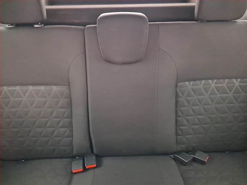 Dacia Duster (2014) 1.6 16V, LPG, Serv.kniha - fotka 10 z 16