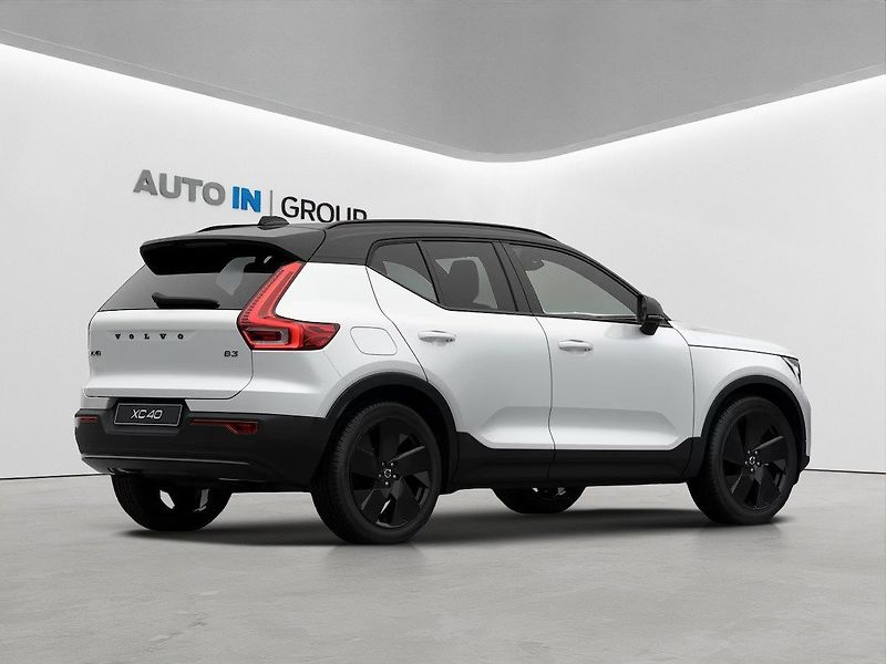 Volvo XC40 (2026) Black Edition Preal White B3 - fotka 6 z 11