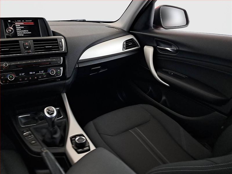 BMW Řada 1 (2016) 118d, Serv.kniha, Tempomat - fotka 8 z 18