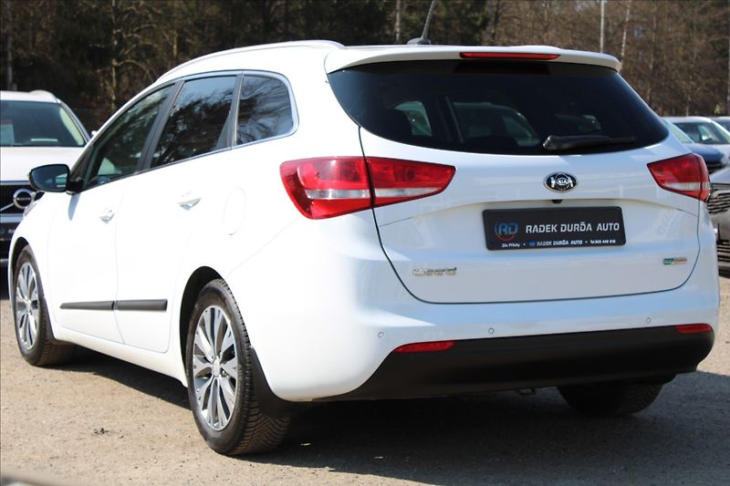 Kia Ceed 1,6 GDi  ČR,1.MAJITEL,TOP - fotka 7 z 41