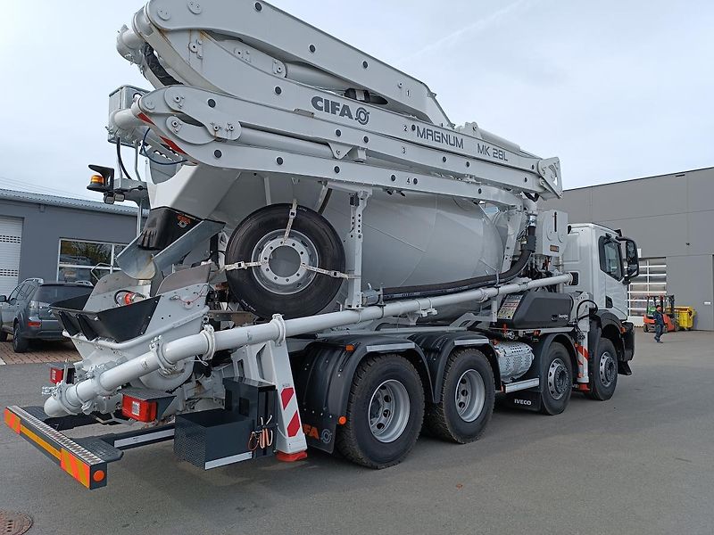 Iveco X-Way Betonpumpa CIFA - fotka 6 z 13