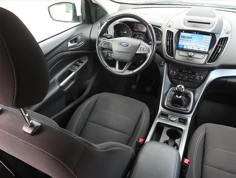 Ford Kuga (2018) 1.5 TDCi, Serv.kniha, Navi - fotka 7 z 19