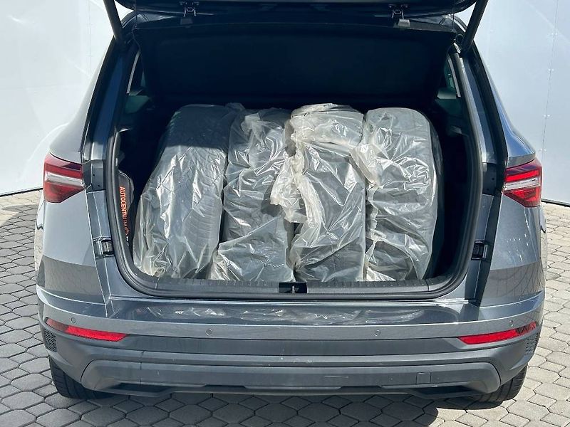 Škoda Karoq Fresh 7DSG 1,5TSI - fotka 22 z 24