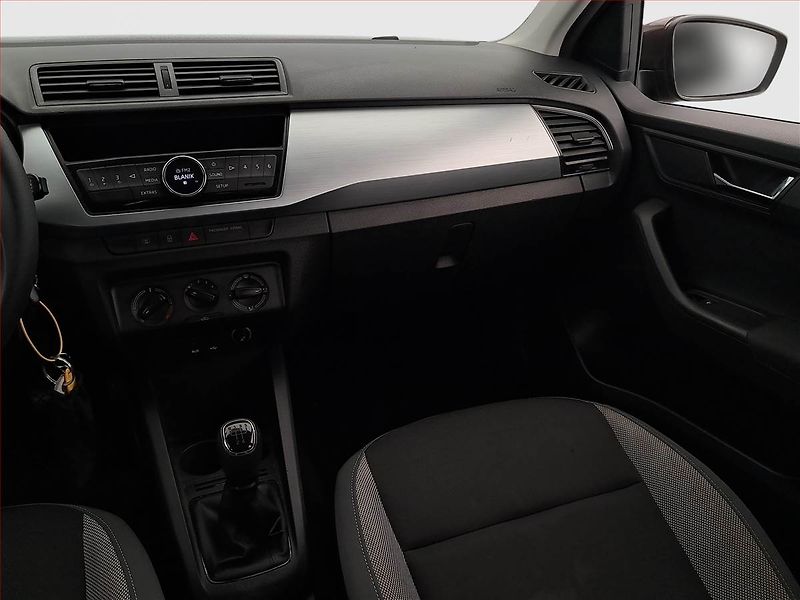 Škoda Fabia (2017) 1.2 TSI, ČR,1.maj - fotka 8 z 16