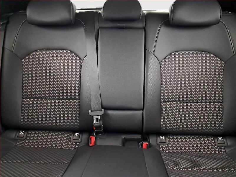 Kia XCeed (2024) 1.5 T-GDI - fotka 10 z 19