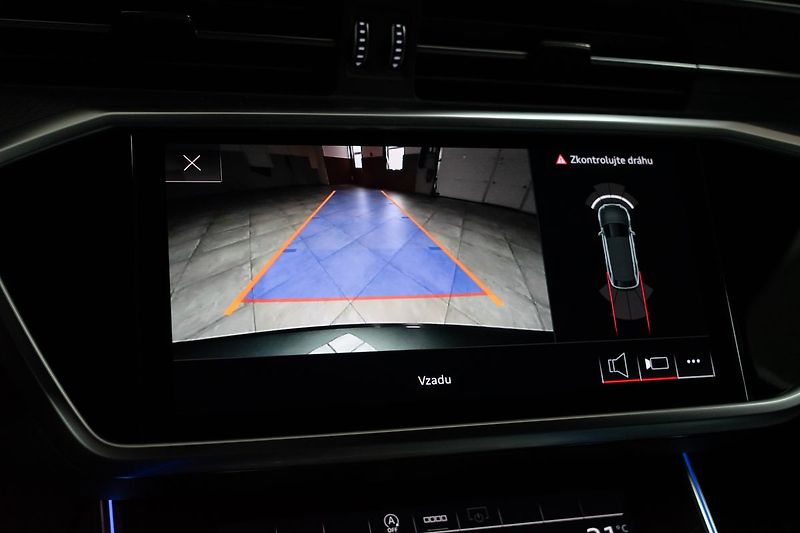 Audi RS 6 V8 4.0 TFSI 441kW QUATTRO - fotka 27 z 48