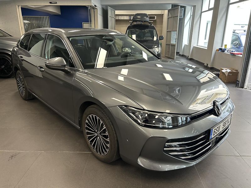 Volkswagen Passat (2025) 2.0TDi DSG ELEGANCE LED 110kW - fotka 1 z 36