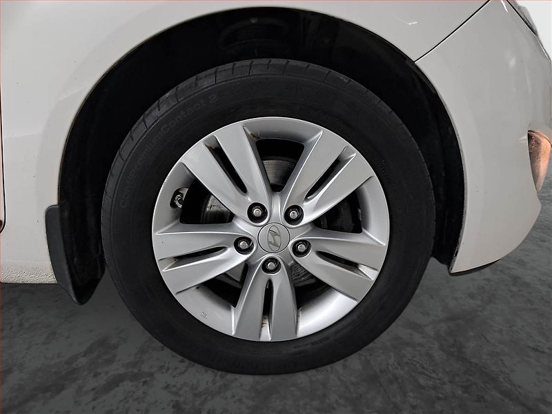 Hyundai ix20 (2014) 1.6 CVVT, LPG, Automat - fotka 15 z 17