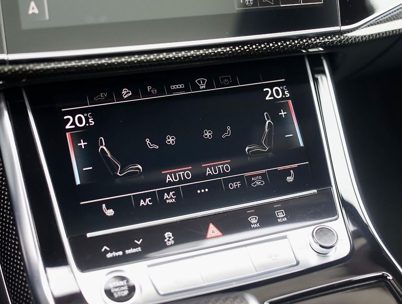 Audi Q7 (2022) 60 TFSIe Quattro Competition - fotka 30 z 42