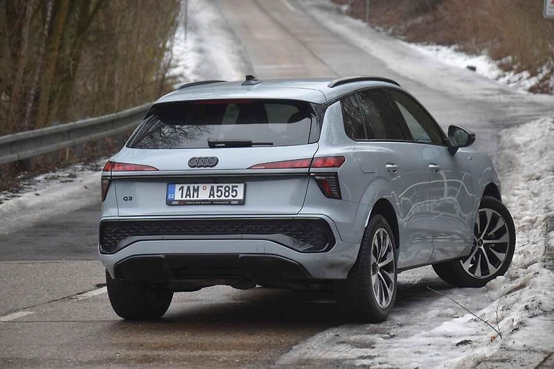 Audi Q3 jsem otestoval ve verzi SUV. Opět je v nabídce také Sportback.