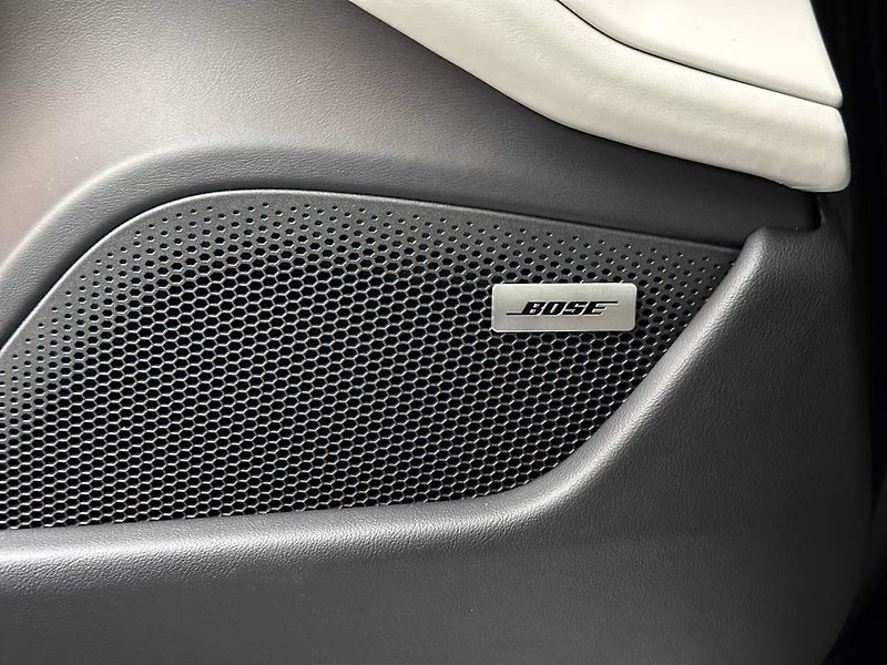Porsche Taycan Sport Turismo HuD 360 Inno Chr - fotka 19 z 20