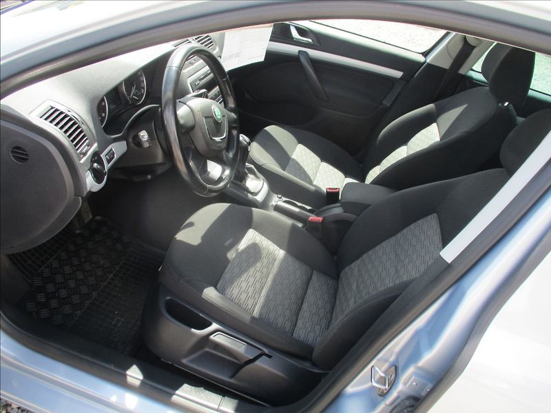 Škoda Octavia 1,2 TSI, klima,tažné,serviska, - fotka 10 z 24