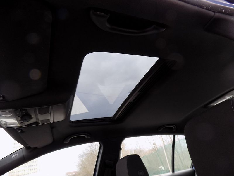 Volkswagen Golf (2012) 2.0 TDI/GTD/2.Maj/Klimatizace/ - fotka 42 z 45