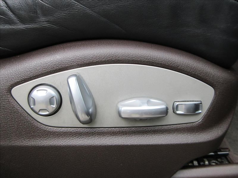 Porsche Cayenne 3,0 D, Navi, Kůže, 20ALU - fotka 27 z 33