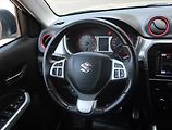 Suzuki Vitara (2016) 1.4 BoosterJet, 4X4, Automat - náhled 16