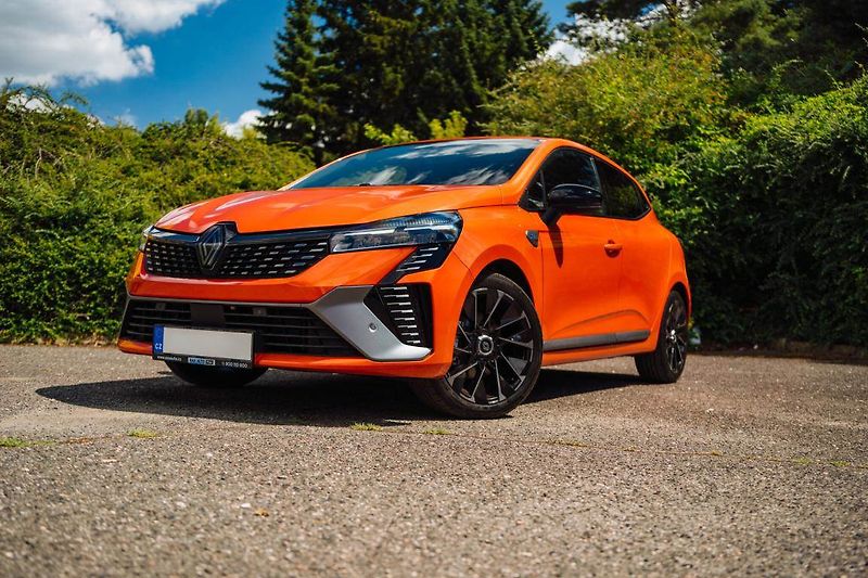 Renault Clio (2025) E-Tech Hybrid, Esprit Alpine - fotka 5 z 32