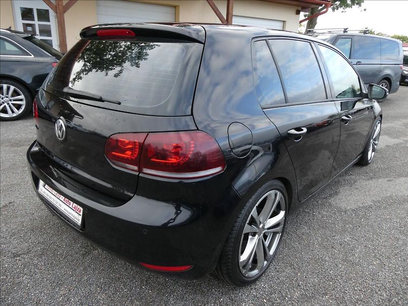 Volkswagen Golf 1,4 TSi 90kW 2xkola,po servise - fotka 9 z 47