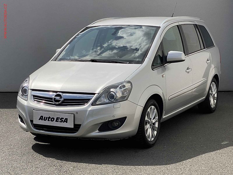 Opel Zafira (2014) 1.8 16V, Family, bixen - fotka 3 z 17