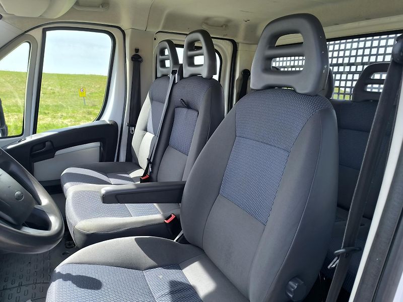 Citroën Jumper (2013) 2.2 SERVISNÍ KN.,DOLOŽENĚ KM - fotka 19 z 47
