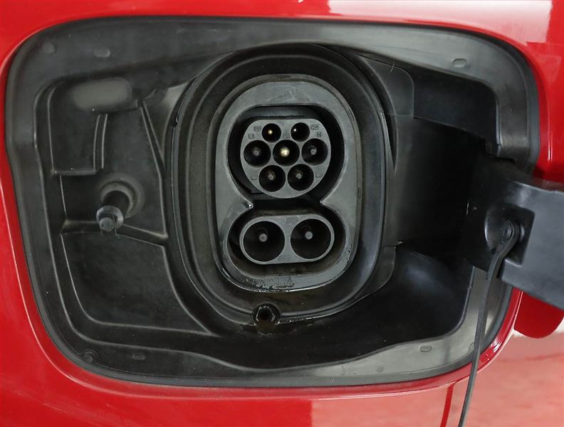 Škoda Enyaq (2021) iV 80 (82 kWh), SoH 90% - fotka 19 z 20