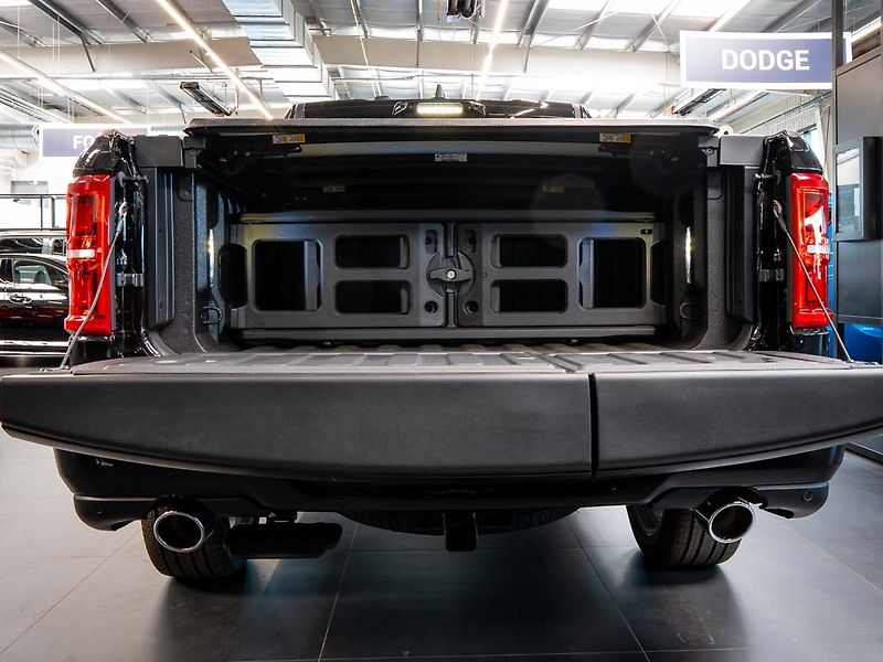 Dodge RAM (2026) 3.0 Tungsten, masážní sedadla - fotka 8 z 50