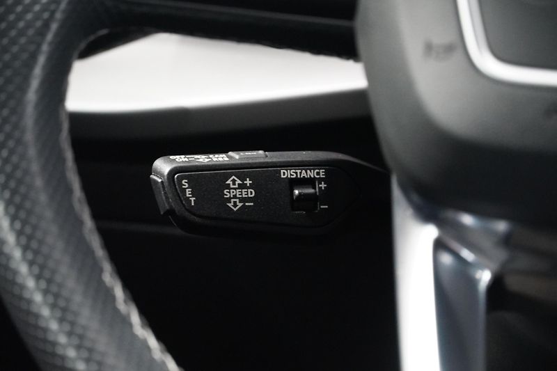 Audi A3 2.0TDI,110kW,S-LINE,ČR,DPH,ACC - fotka 21 z 31