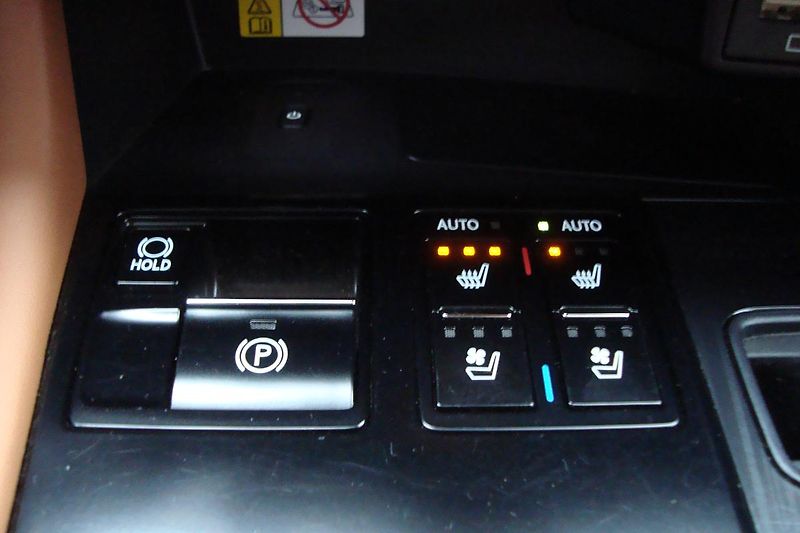 Lexus RX 450h (2021) ČR,1.Maj.S.kn.Najeto 62 tis.! - fotka 79 z 110