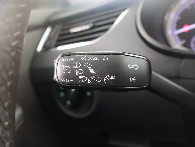 Škoda Octavia (2017) Style 1.8 TSI, Serv.kniha - fotka 19 z 22