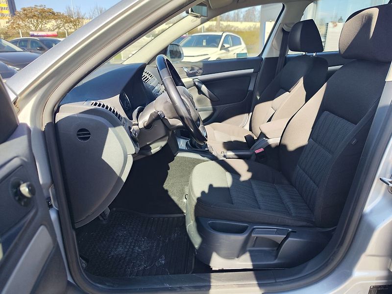 Škoda Octavia 2.0 TDi/103kW Elegance - fotka 13 z 26