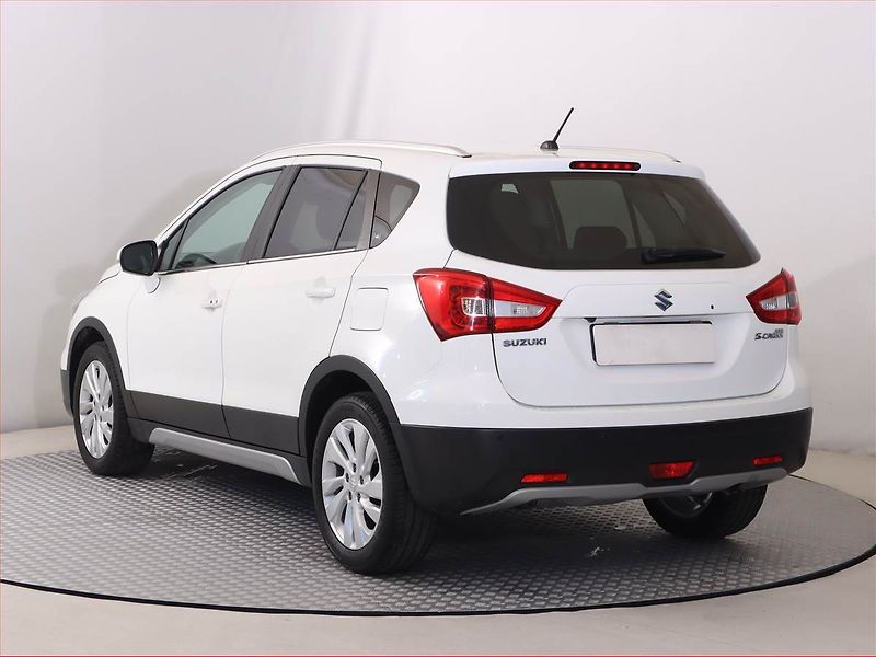 Suzuki SX4 S-Cross (2019) 1.4 BoosterJet, Serv.kniha - fotka 4 z 18