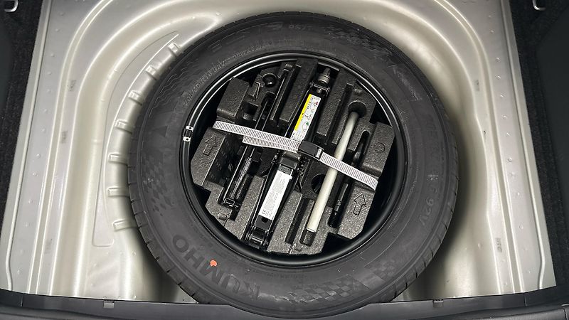 Škoda Octavia 2.0 TDI DSG Style Combi - fotka 20 z 25