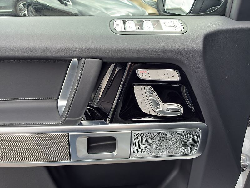 Mercedes-Benz Třídy G G 580 s technologií EQ - fotka 24 z 31
