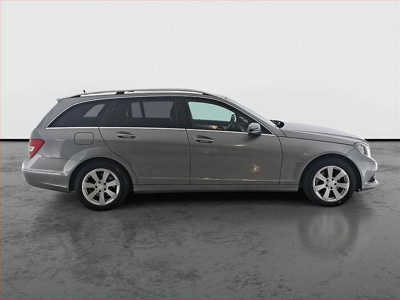 Mercedes-Benz Třídy C (2012) C 220 CDI, Navi, Tempomat - fotka 6 z 18