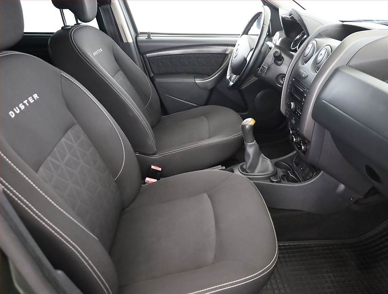 Dacia Duster (2015) 1.6 SCe - fotka 7 z 12