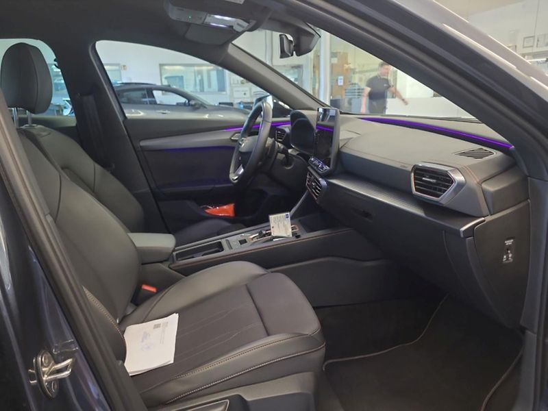 Cupra Formentor 1,5 eTSi/110kW - DSG - fotka 9 z 10