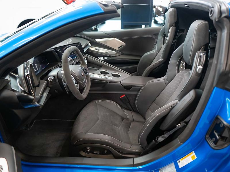 Chevrolet Corvette (2026) 6.2 Stingray 3LT Z51 Facelift - fotka 15 z 46