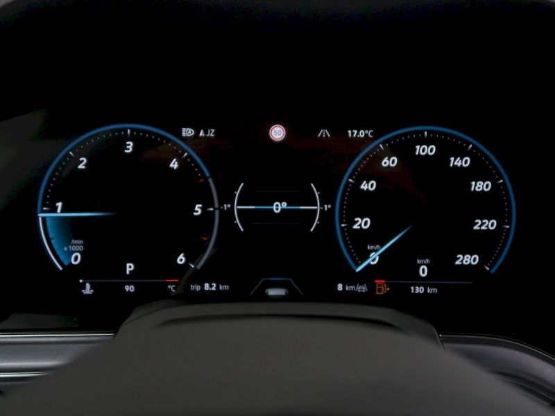 Volkswagen Touareg (2026) R-LINE V6 3,0TDI 170 KW 4MOTIO - fotka 18 z 42