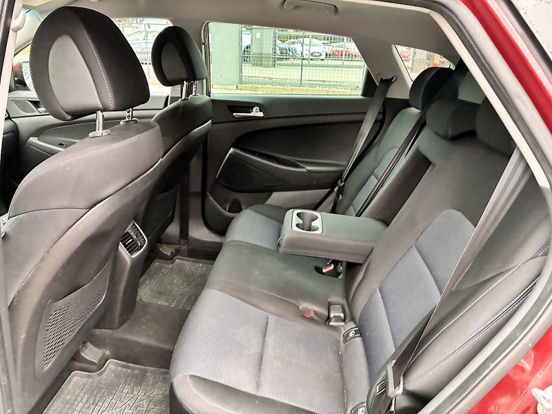 Hyundai Tucson 1.7CRDi 85kW TRIKOLOR PLUS  - fotka 14 z 23