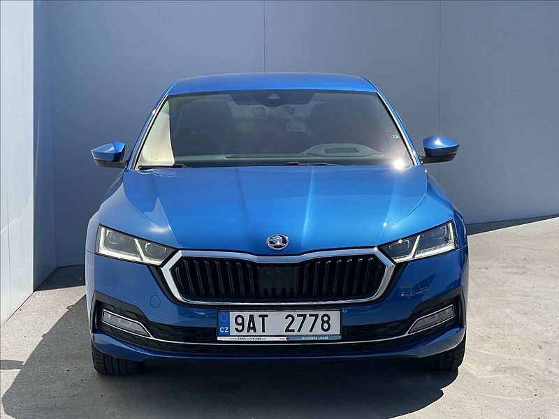 Škoda Octavia 2,0 TDI DSG Style Plus TAŽNÉ - fotka 23 z 24