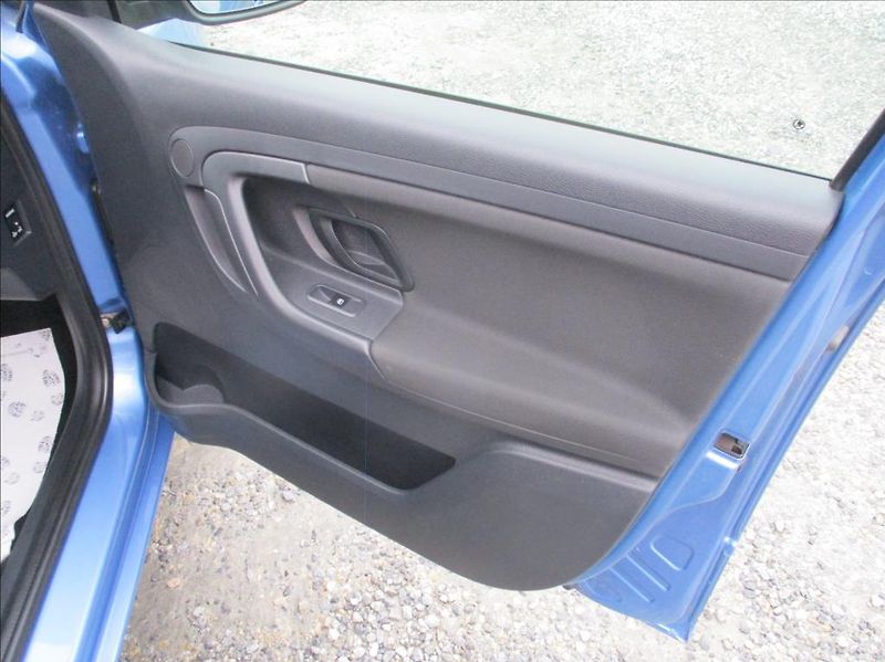 Škoda Fabia 1,2 TSI, aut.klima,serv.kniha, - fotka 10 z 44