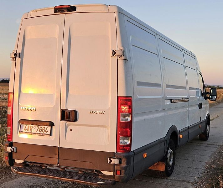 Iveco Daily (2011) 35S13, L4H2 MAXI do 3,5t - fotka 3 z 6