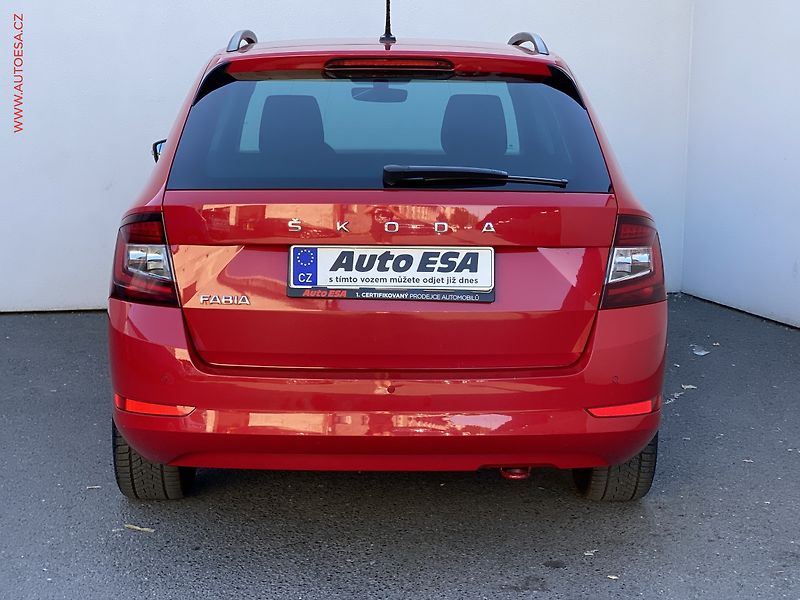 Škoda Fabia (2022) 1.0 TSi, 1.maj,ČR, Ambition - fotka 5 z 18