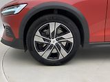 Volvo V60 CC B5 AWD PLUS AUT REZERVACE - náhled 35