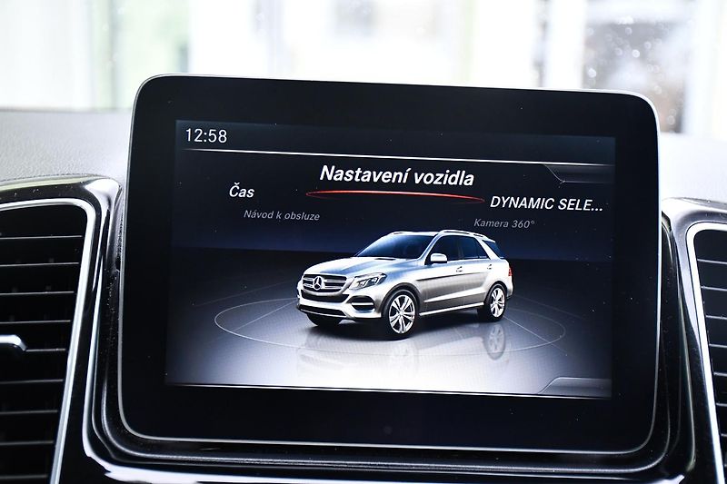 Mercedes-Benz GLE 350D 4MATIC VZDUCH ČR - fotka 31 z 42