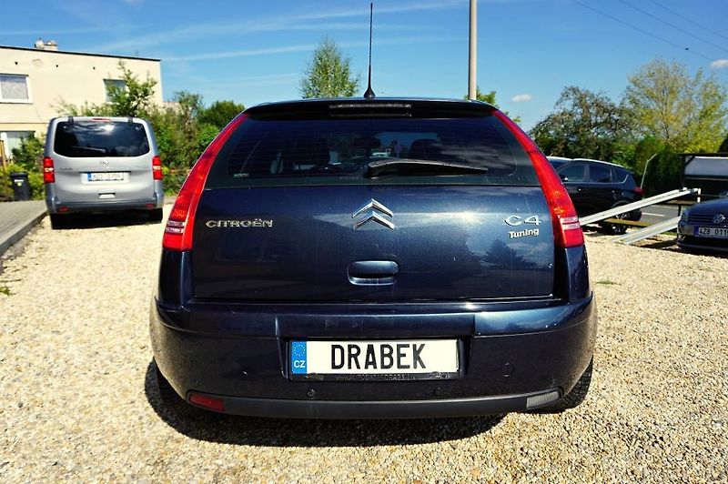 Citroën C4 (2008) 2,0 HDI 16V 100 kW - fotka 6 z 26