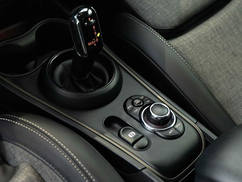 Mini Countryman Cooper D - fotka 17 z 22